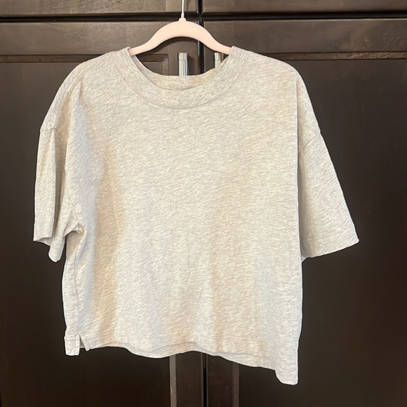 Gap teen size 12 T-shirt. EUC. Light grey - Picture 3 of 5